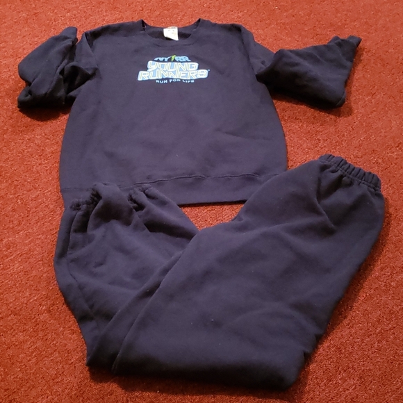 Sweat suit - Picture 1 of 5